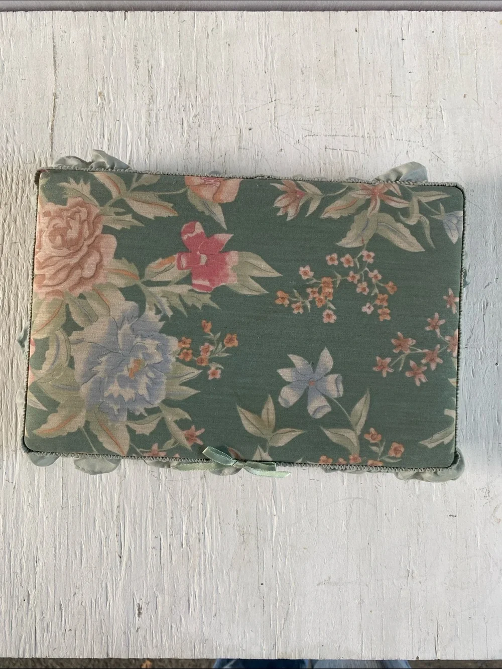 Floral Mint Green Rectangular Jewelry scalloped Case